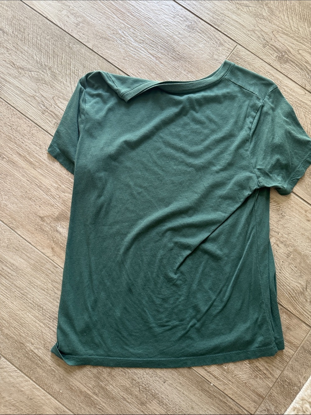 Classic Short-Sleeve Women’s Top in Forest Green
